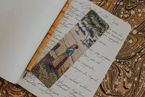 Why More Women Are Reading Memoirs
